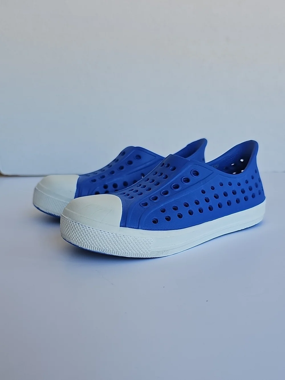 Wonder Nation Blue & White Rubber Water Shoes Slip On Clogs Size 9-10